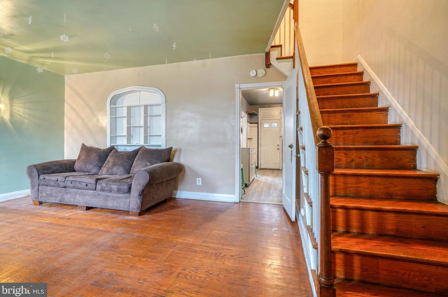 2804 Erdman Ave, Baltimore, MD 21213-1138