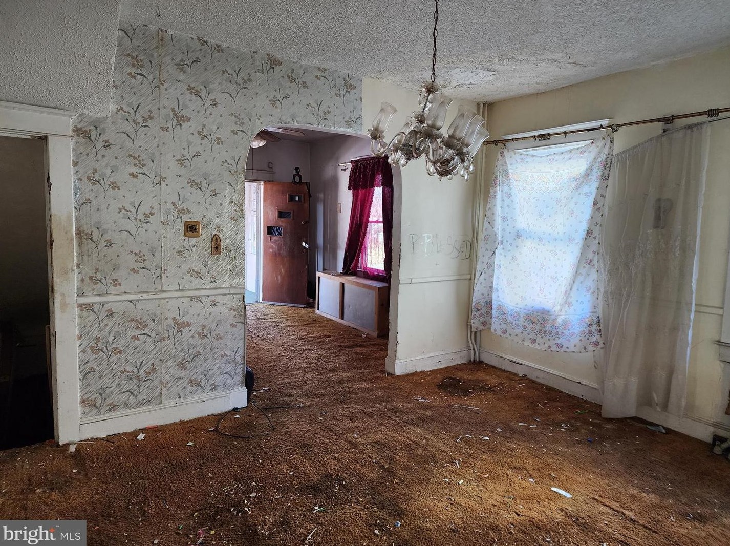 4113 Hayward Ave, Baltimore, MD 21215-4305