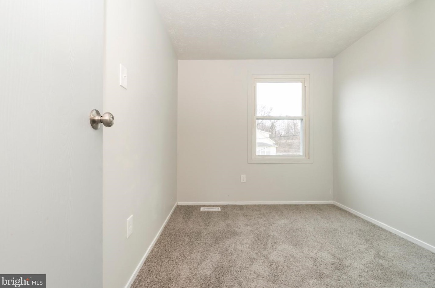 2647 Paca St, Baltimore MD 21201-1885 exterior