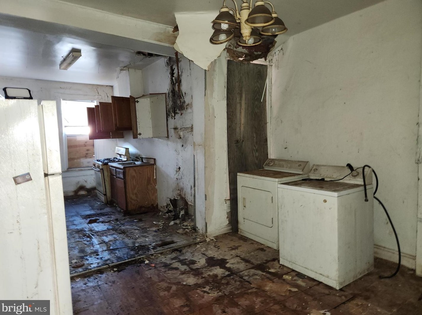 1917 Riggs Ave, Baltimore MD  21217-1111 exterior