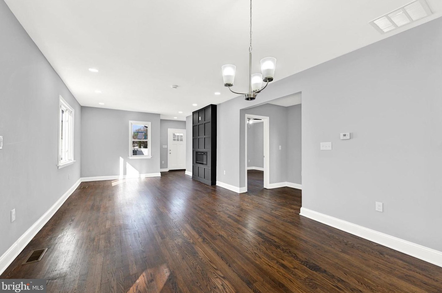 5905 Burgess Ave, Baltimore MD  21214-2004 exterior