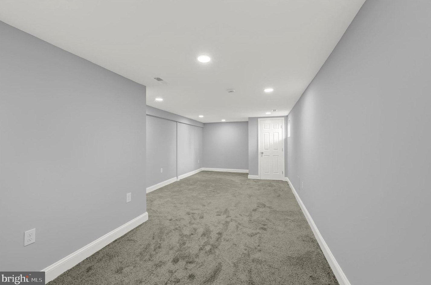 5905 Burgess Ave, Baltimore MD  21214-2004 exterior