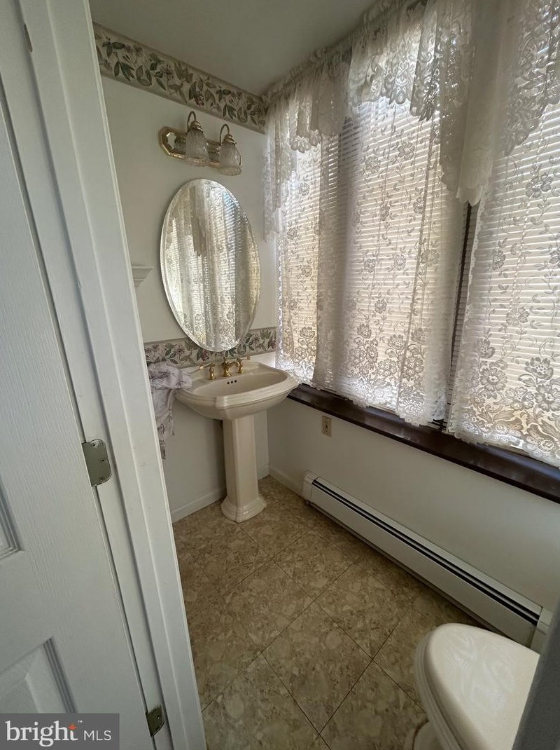 6719 Bessemer Ave, Baltimore MD  21222-1028 exterior