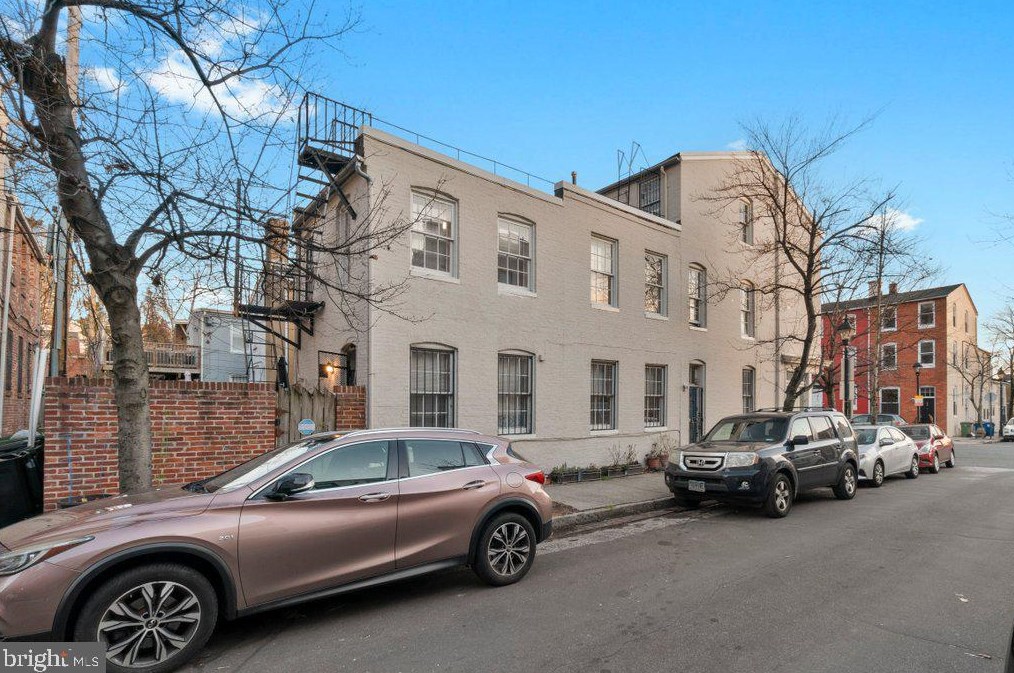 664 Portland St, Baltimore MD  21230-2220 exterior