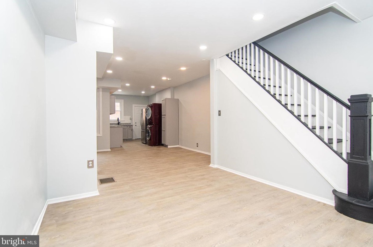 2704 Ashland Ave, Baltimore, MD 21205-1708
