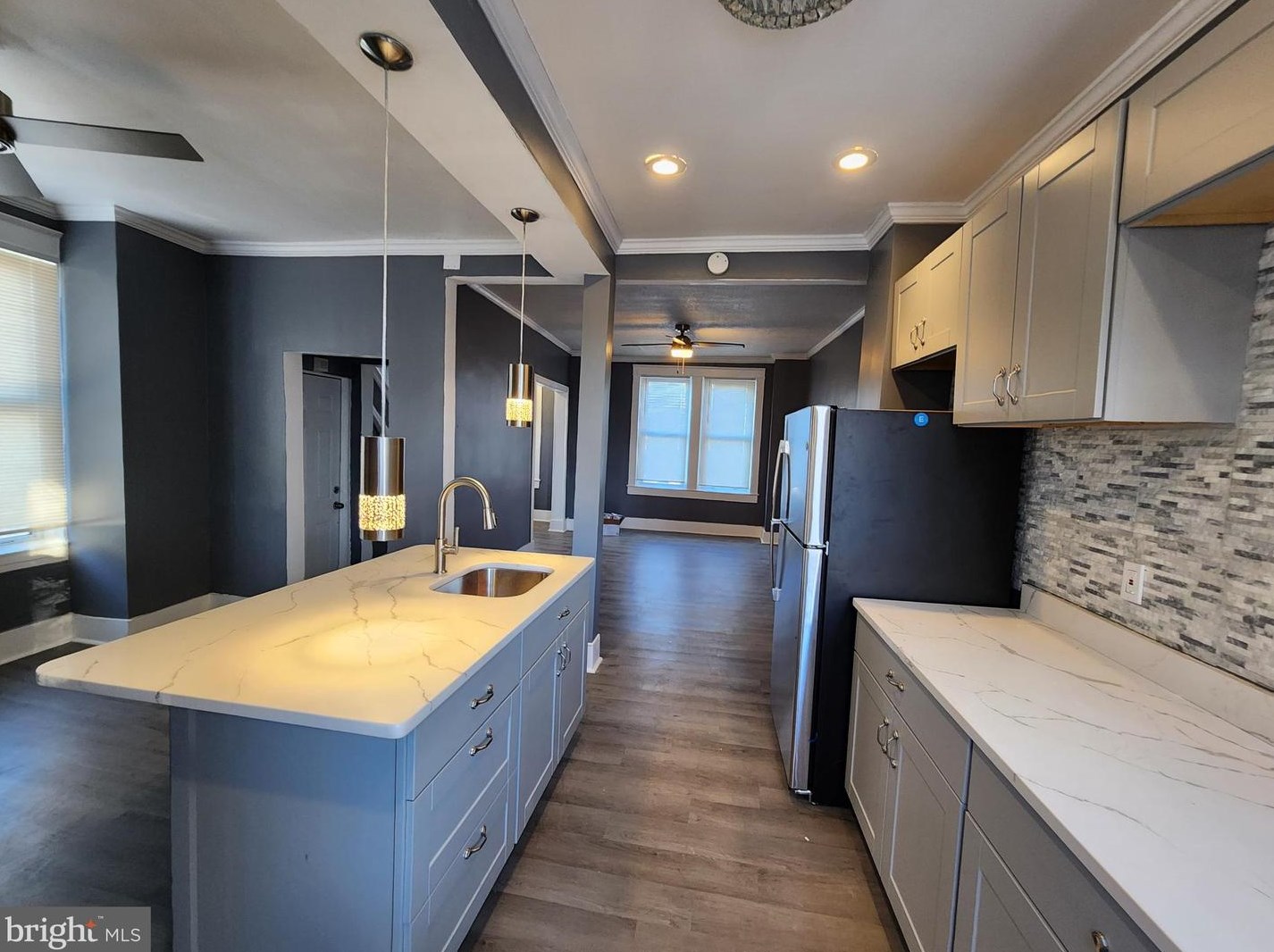 5032 Palmer Ave, Baltimore MD 21215-6008 exterior