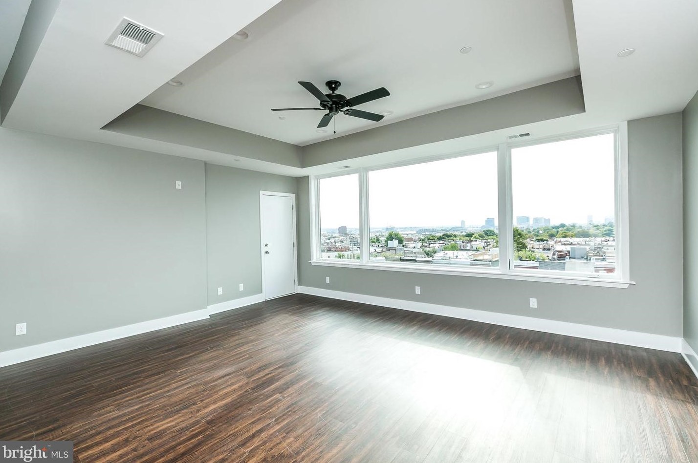 320 S Highland Ave #4, Baltimore, MD 21224