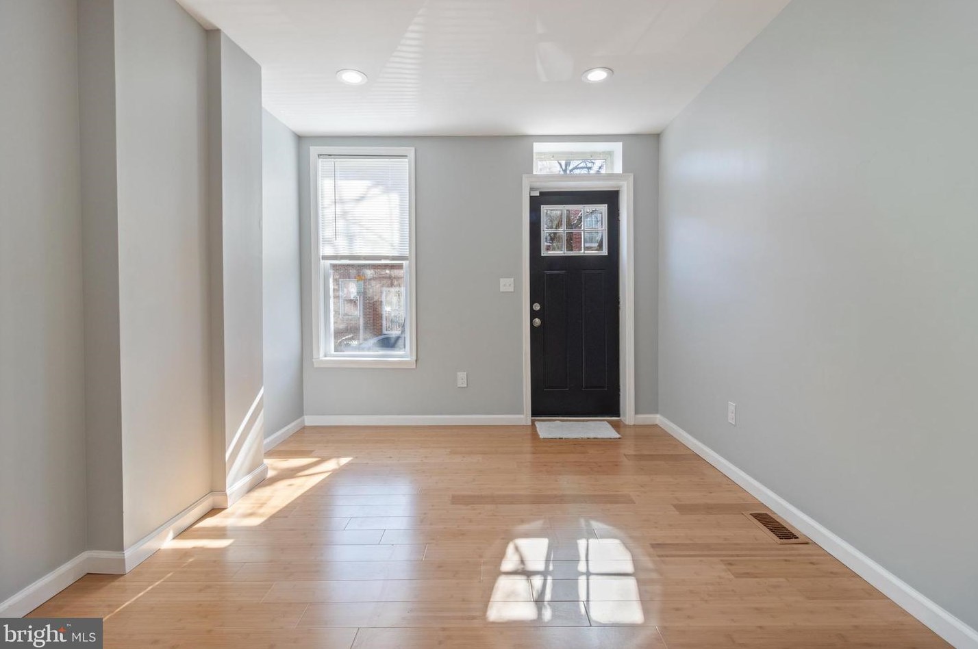 826 Woodward St, Baltimore MD 21230-2514 exterior