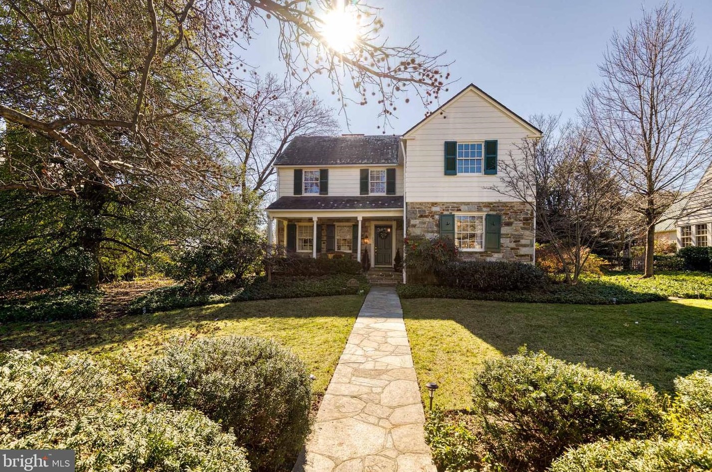 207 Paddington Rd, Baltimore, MD 21212-3438