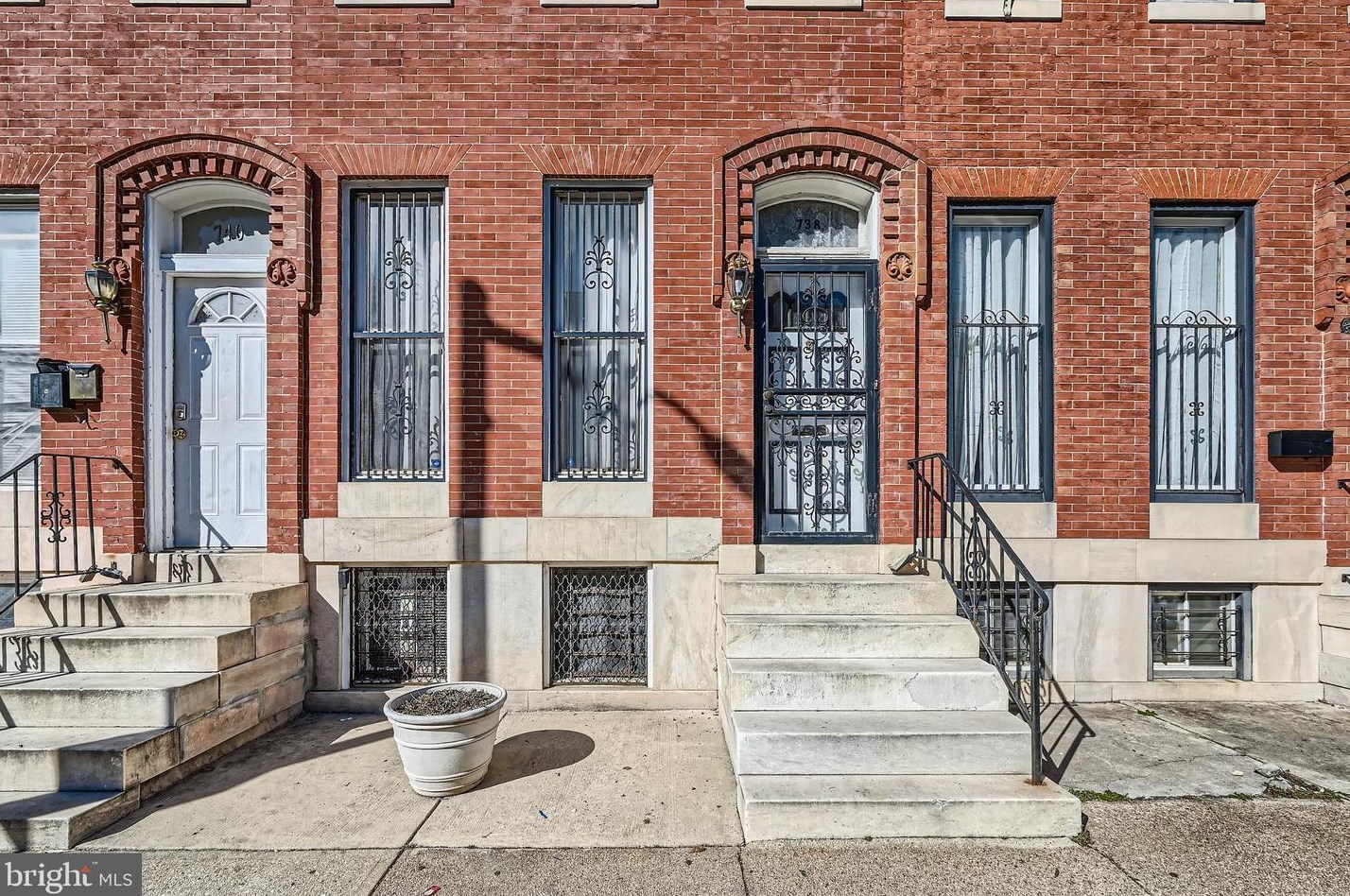 738 Dolphin St, Baltimore, MD 21217-2931