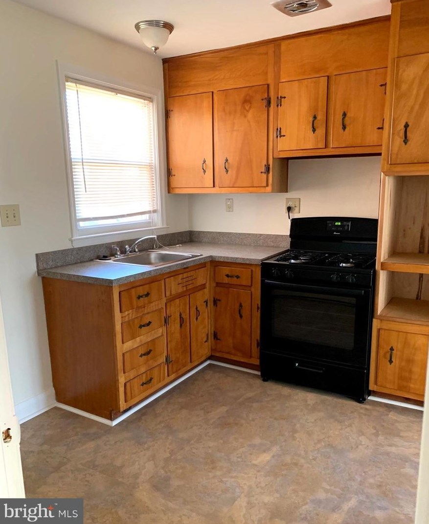 4815 Lindsay Rd #apartment 2c, Baltimore, MD 21229