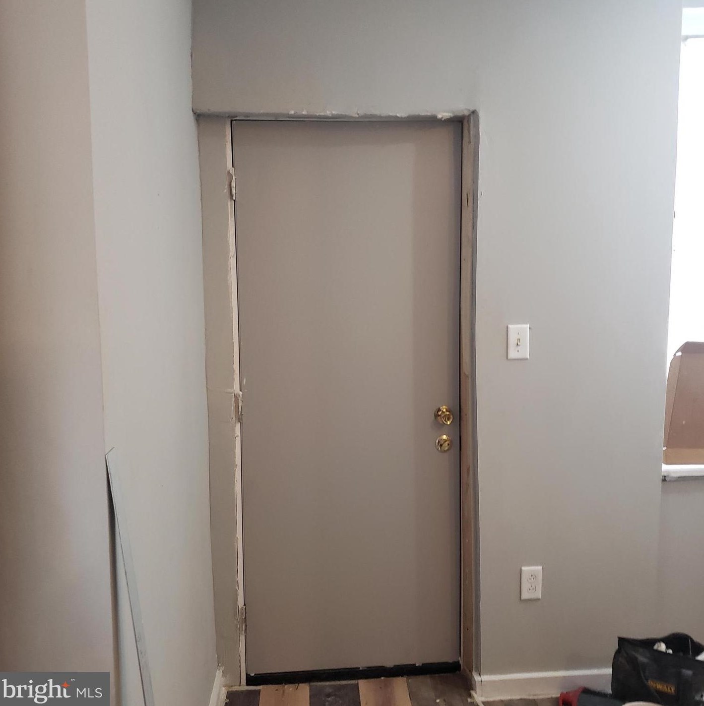 3817 S Hanover St, Baltimore, MD 21225