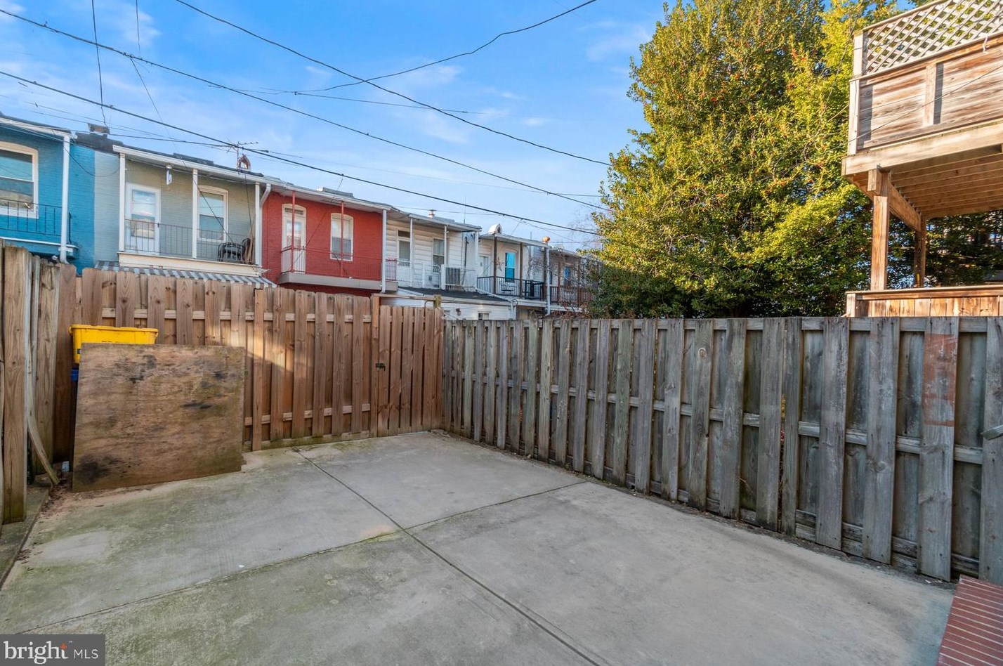 132 Rochester Pl, Baltimore MD  21224-2258 exterior