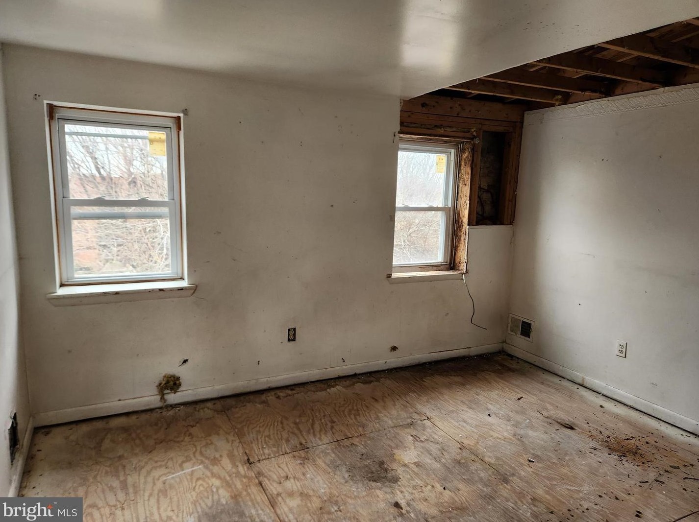 1531 Argyle Ave, Baltimore MD  21217-2902 exterior