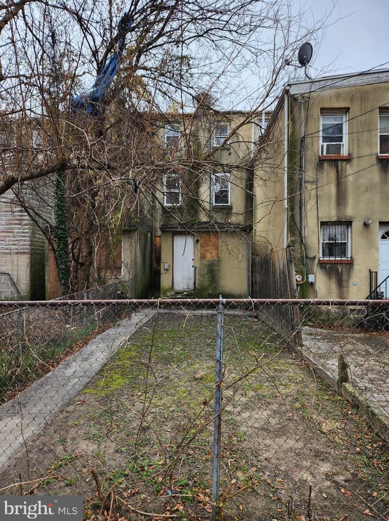 1531 Argyle Ave, Baltimore MD  21217-2902 exterior