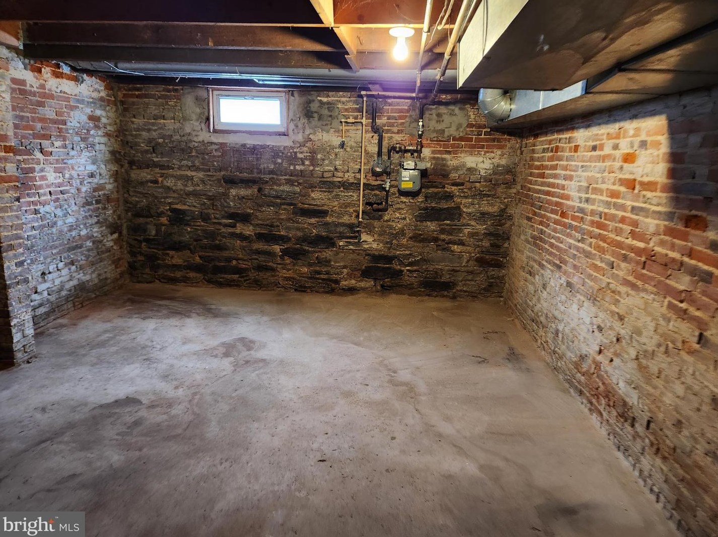 1531 Argyle Ave, Baltimore MD  21217-2902 exterior