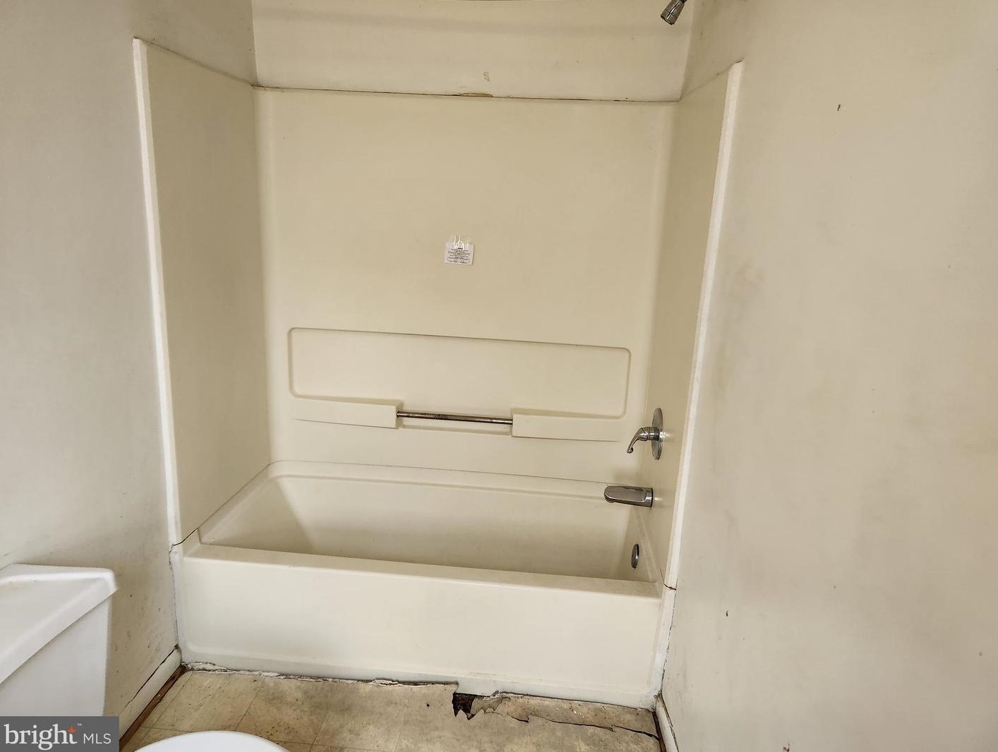 1531 Argyle Ave, Baltimore MD  21217-2902 exterior