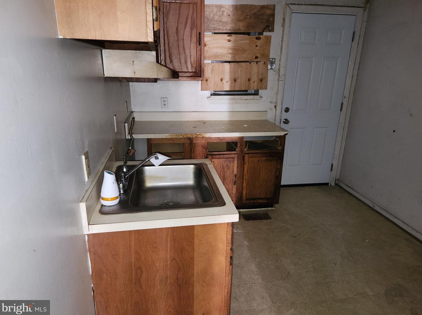 1531 Argyle Ave, Baltimore MD  21217-2902 exterior