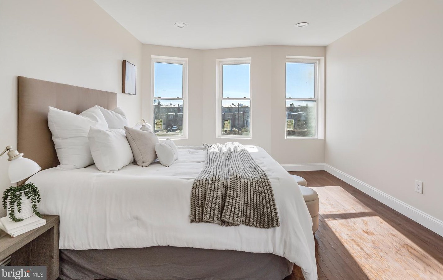 424 23rd St, Baltimore MD  21211-3205 exterior