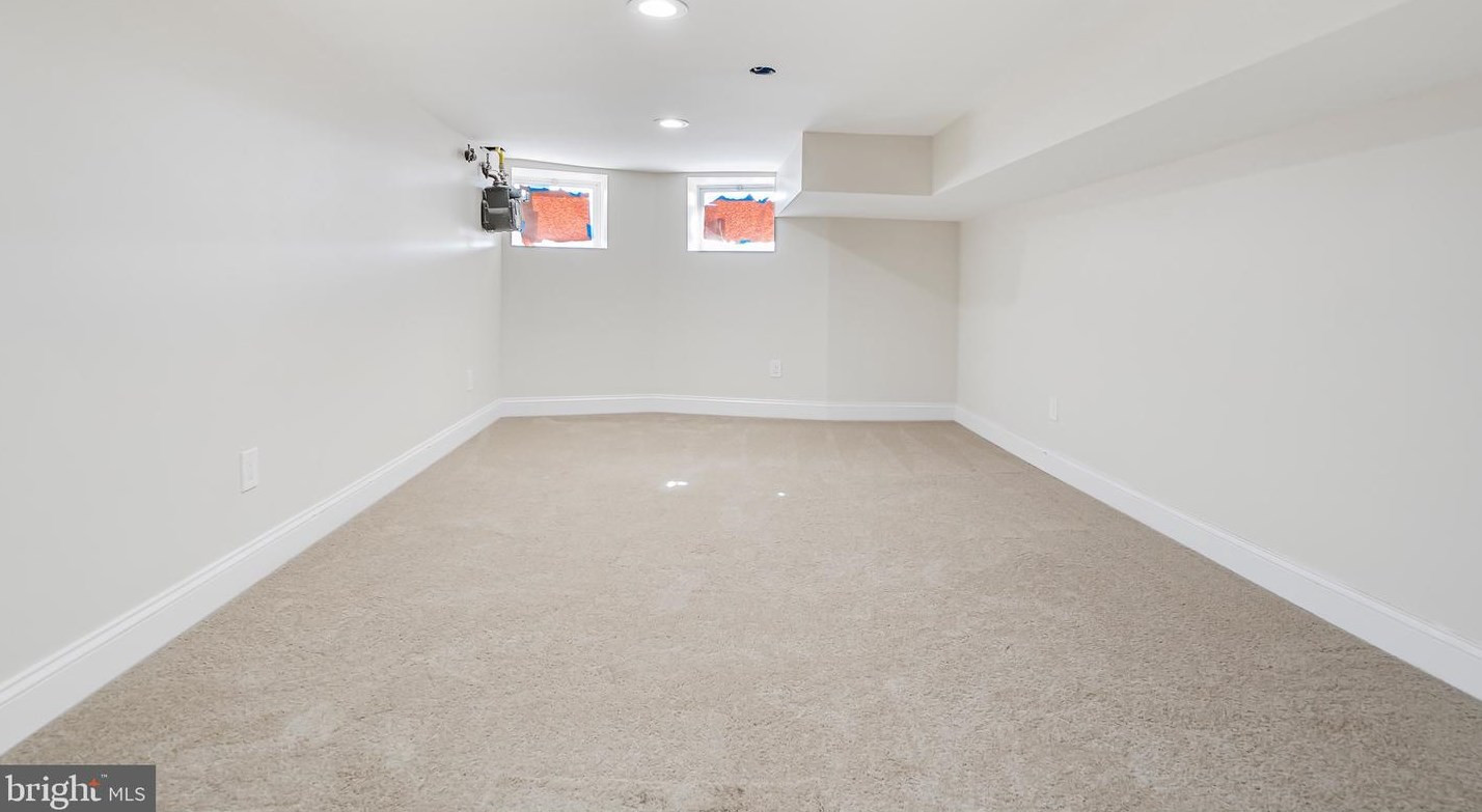 424 23rd St, Baltimore MD  21211-3205 exterior