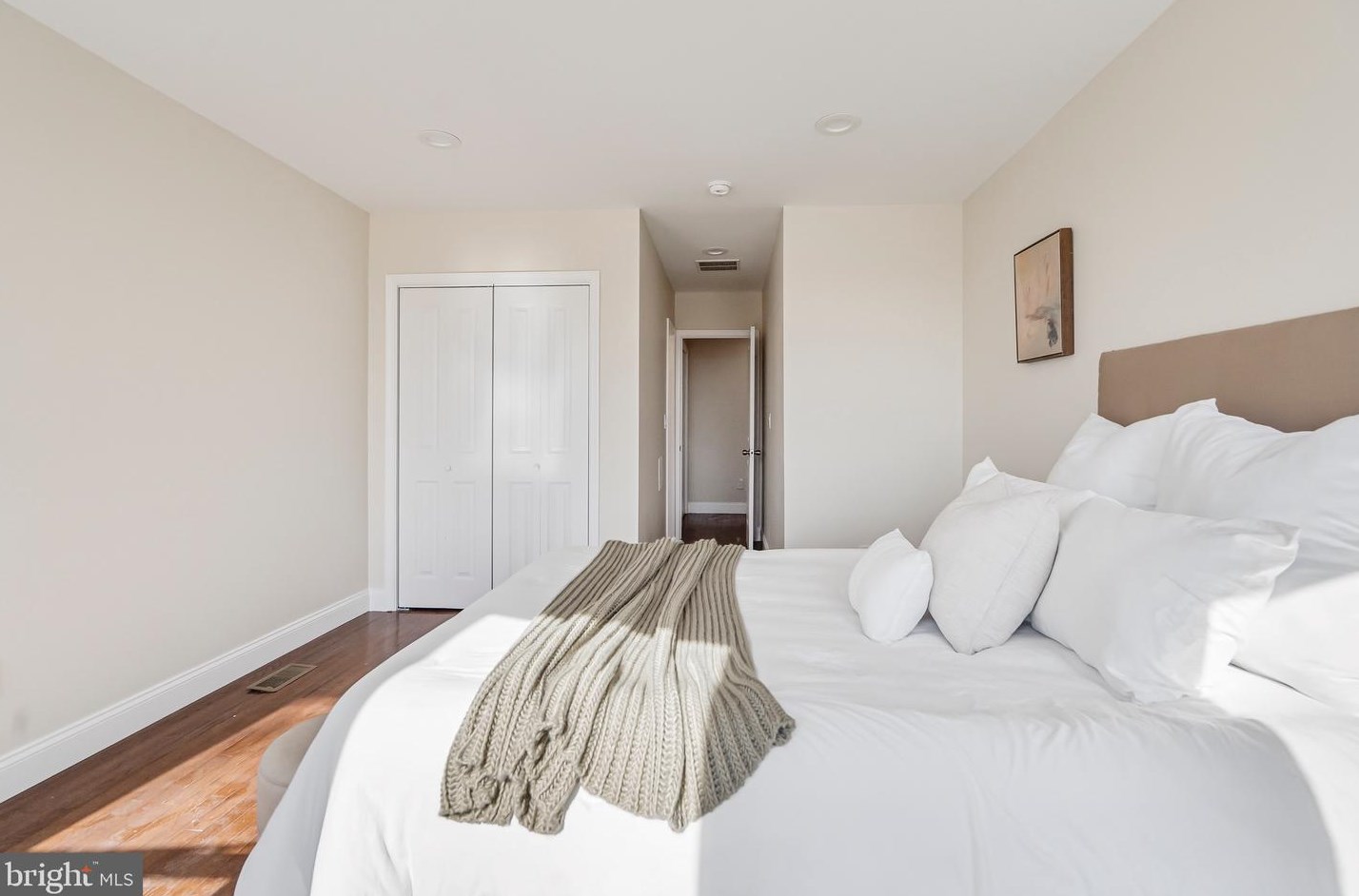 424 23rd St, Baltimore MD  21211-3205 exterior