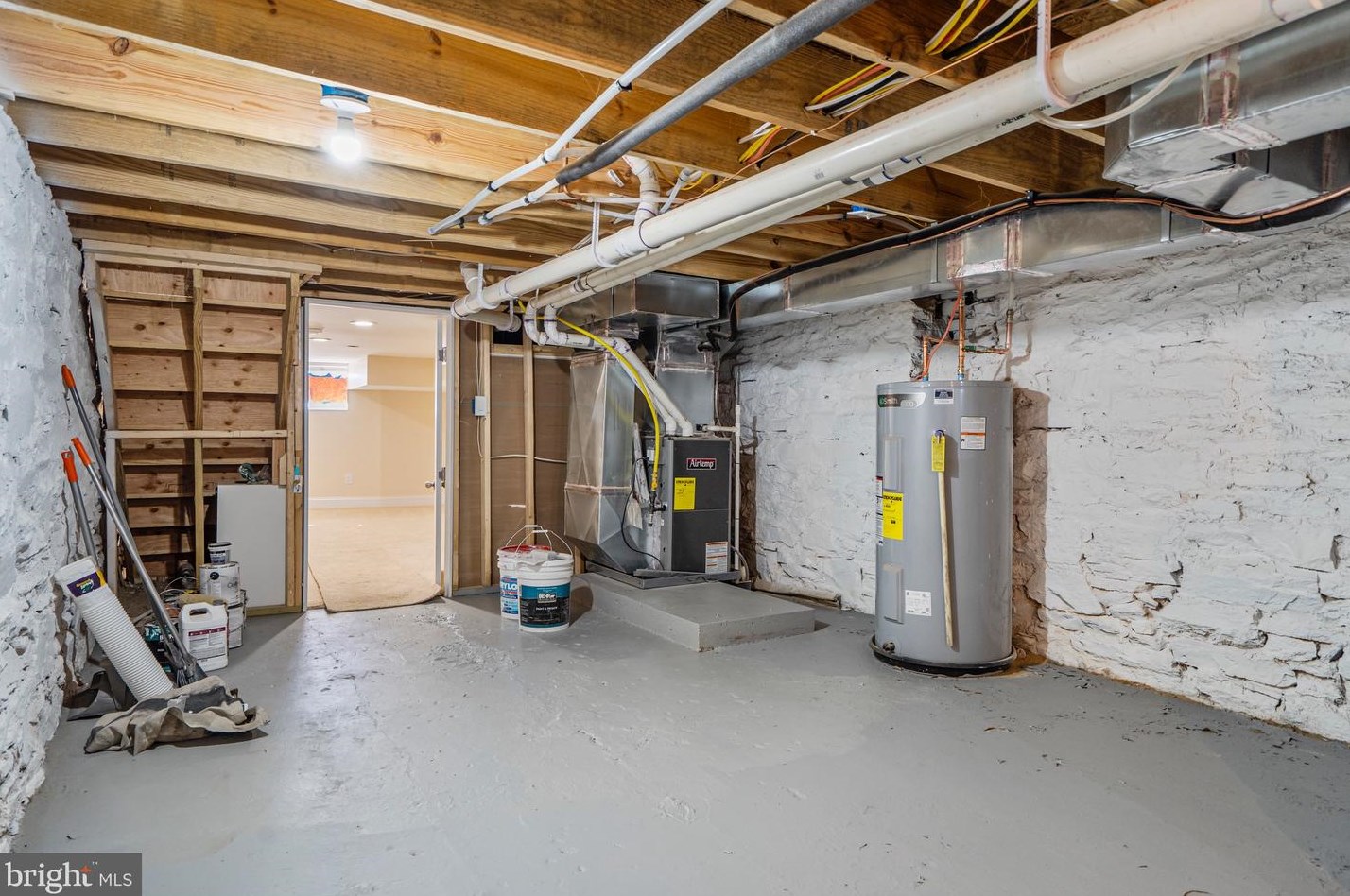 424 23rd St, Baltimore MD  21211-3205 exterior