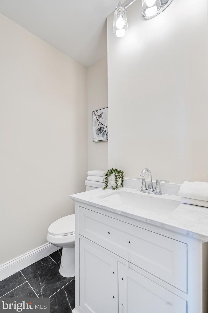 424 23rd St, Baltimore MD  21211-3205 exterior