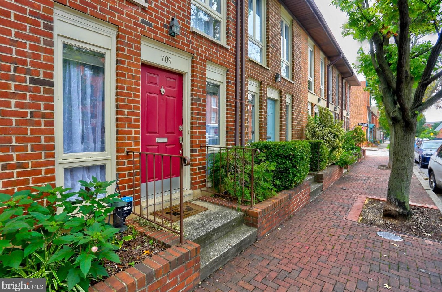 709 Hanover St, Baltimore MD  21230-3805 exterior