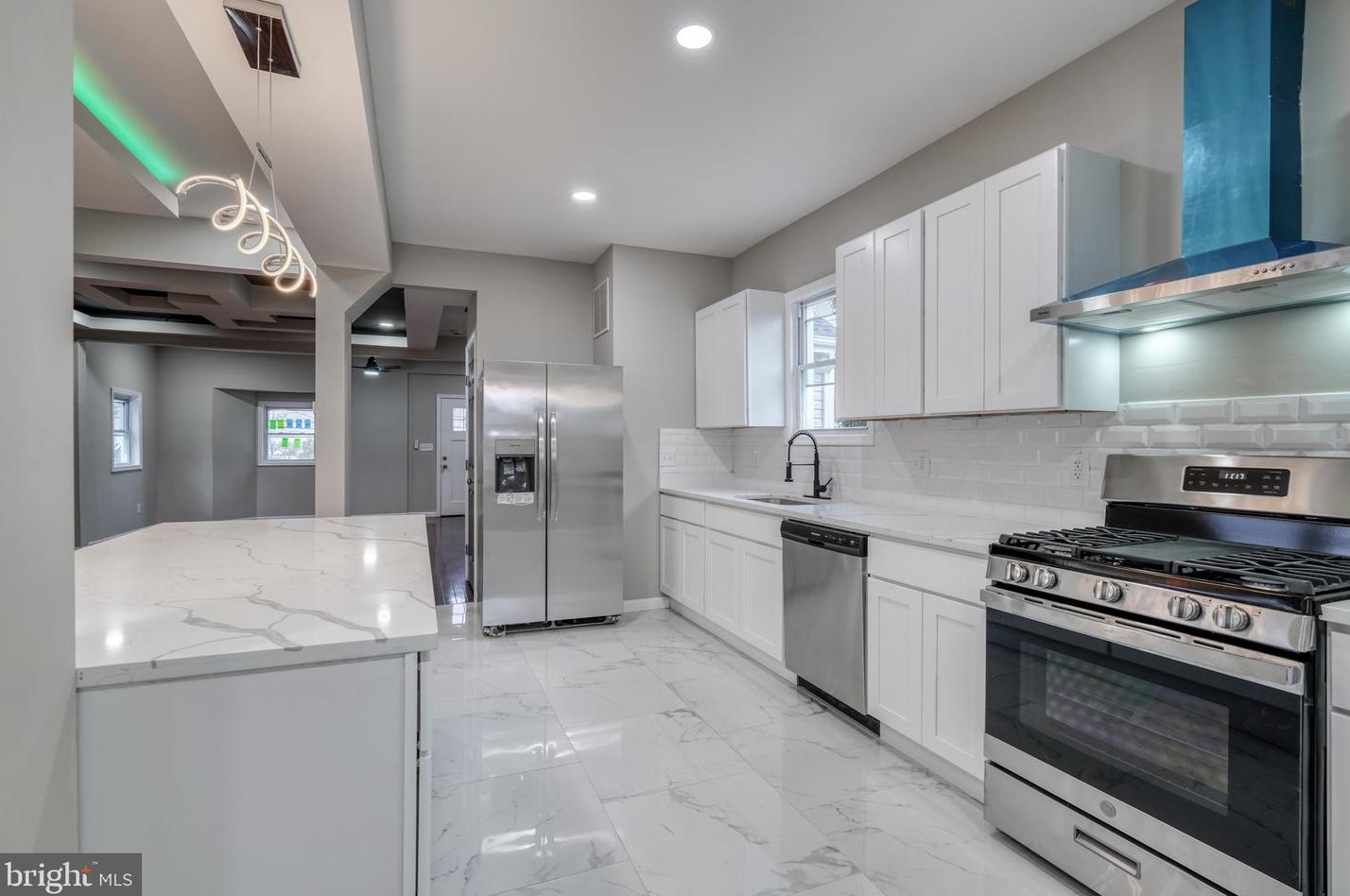 5920 Marluth Ave, Baltimore MD  21206-2718 exterior