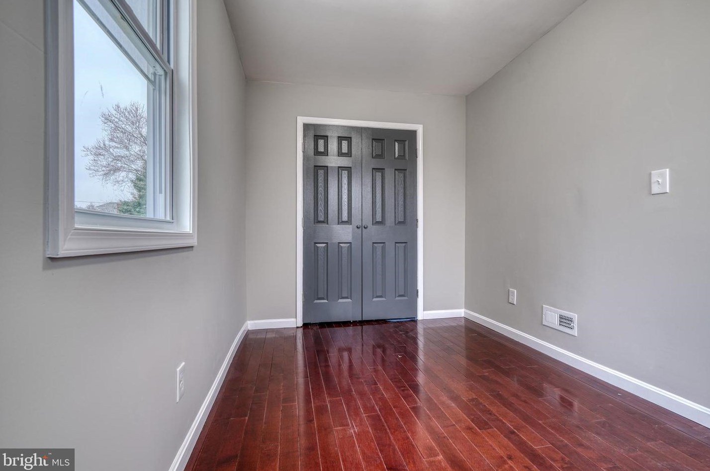 5920 Marluth Ave, Baltimore MD  21206-2718 exterior