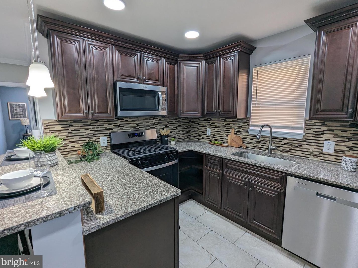 6717 Gary Ave, Baltimore MD  21222-1021 exterior