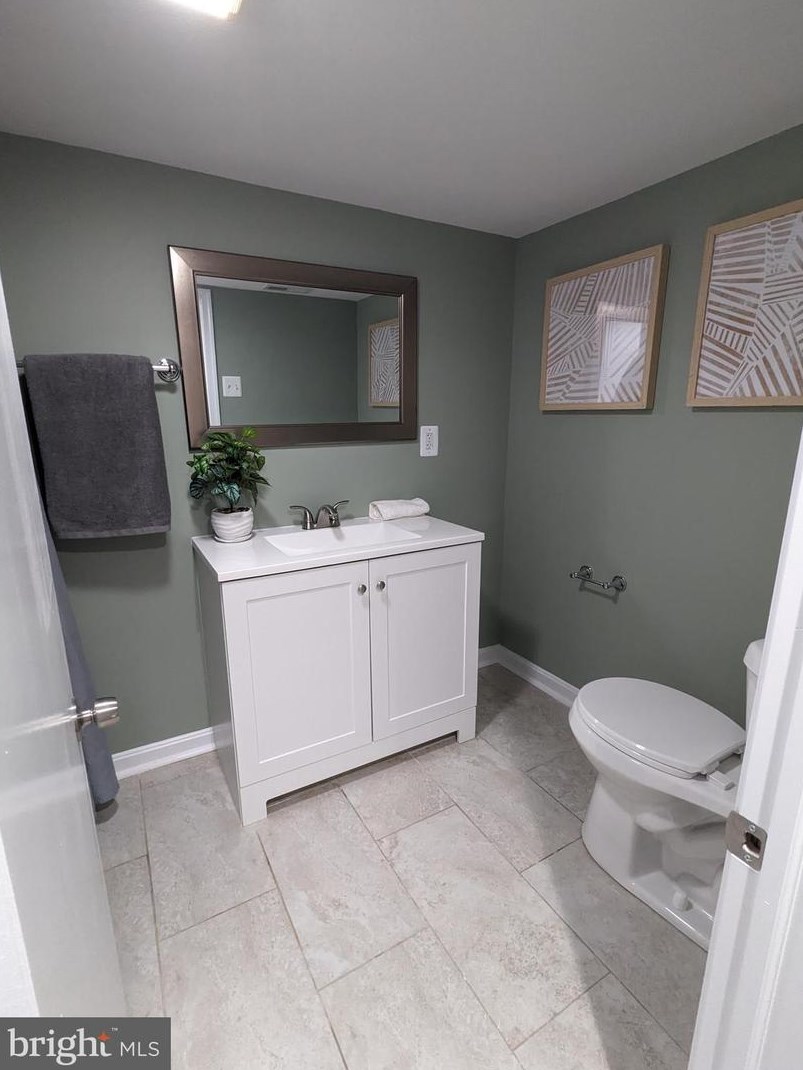 6717 Gary Ave, Baltimore MD  21222-1021 exterior