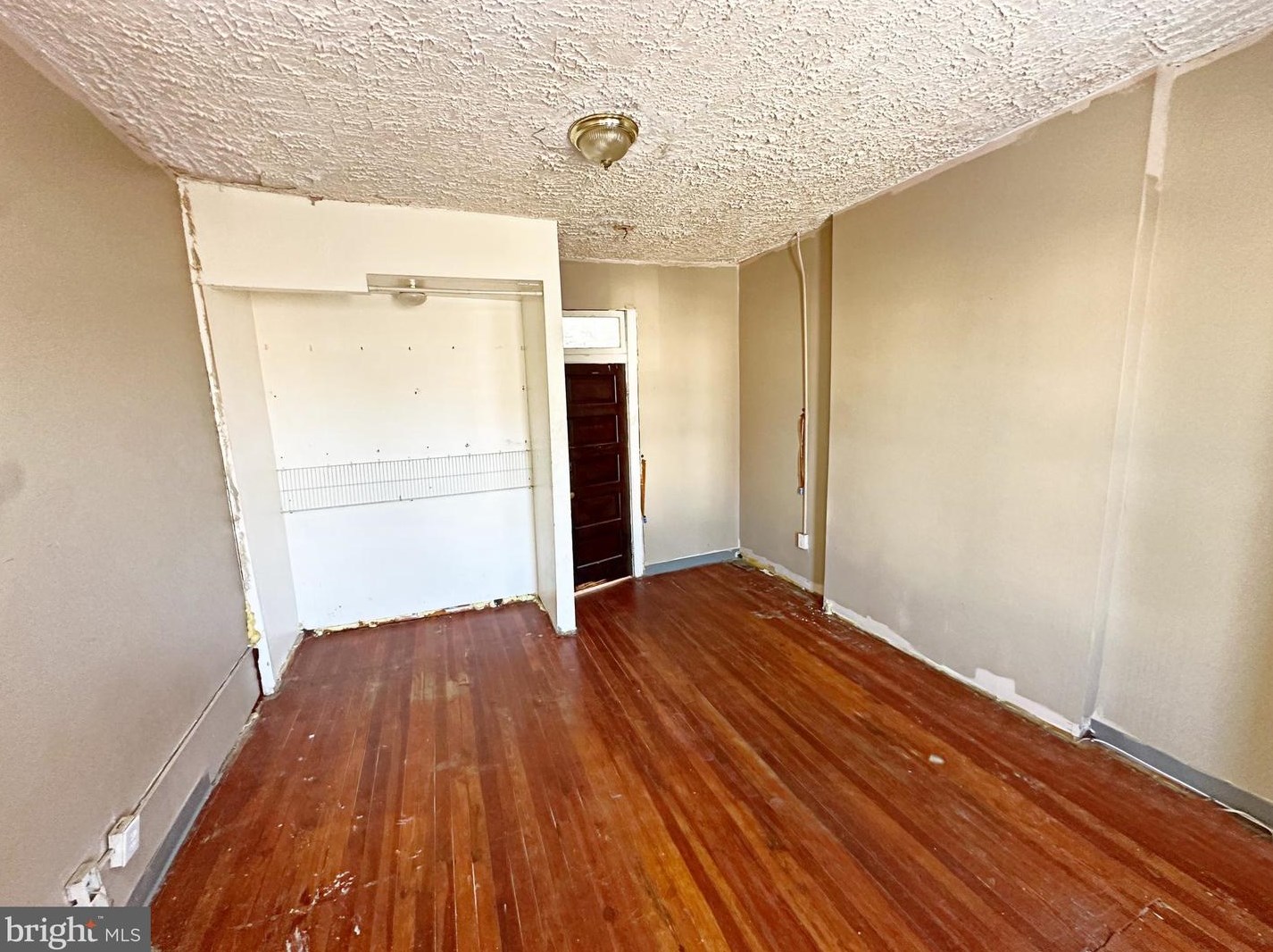 3041 Belmont Ave, Baltimore MD  21216-3920 exterior