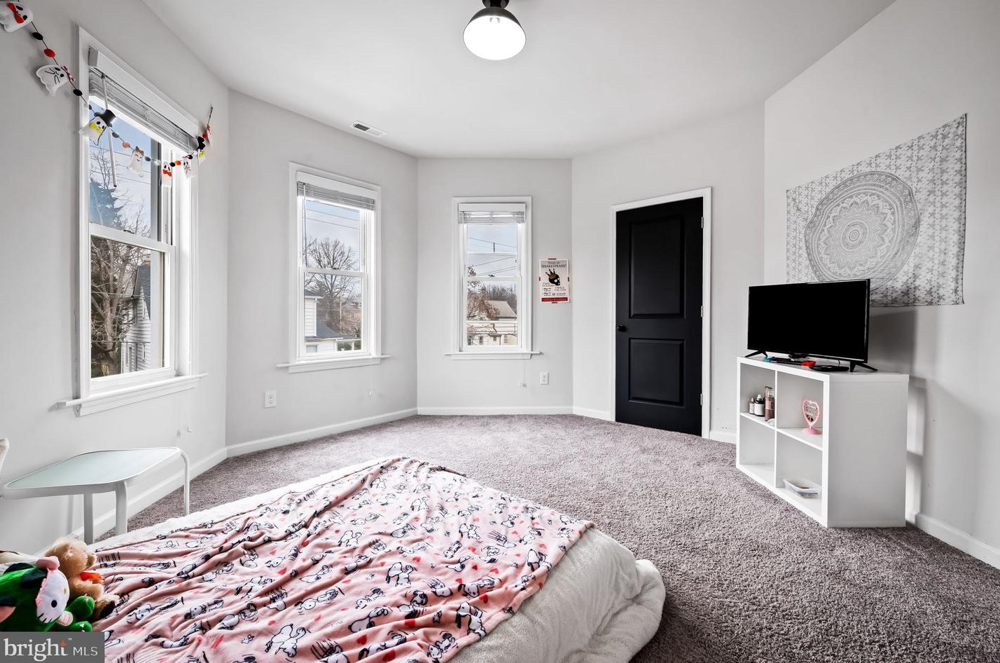 2801 Grindon Ave, Baltimore MD  21214-2815 exterior