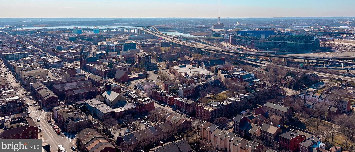 10 Lee St, Baltimore MD  21201-2419 exterior