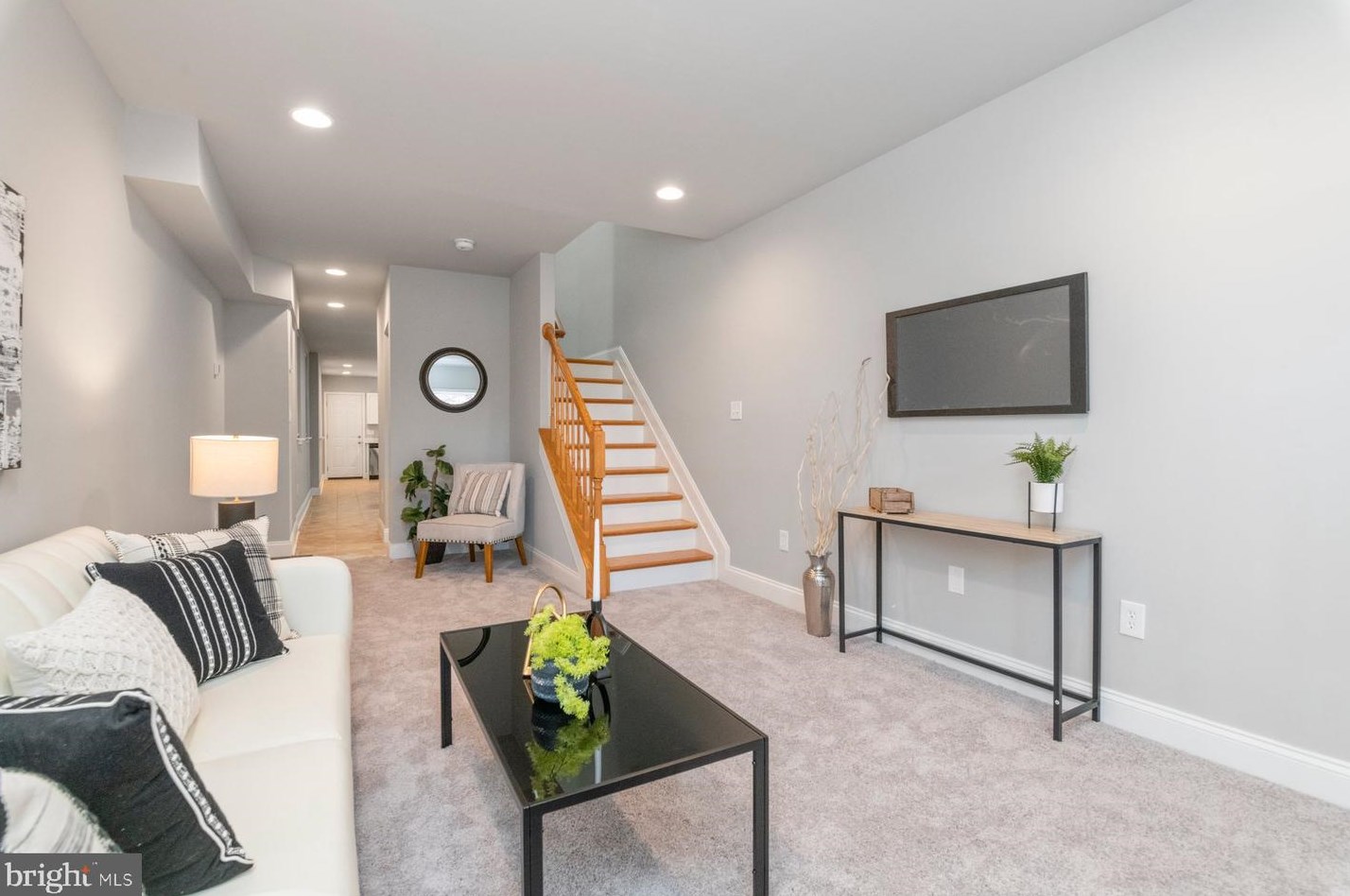 221 Castle St, Baltimore MD  21231-2602 exterior