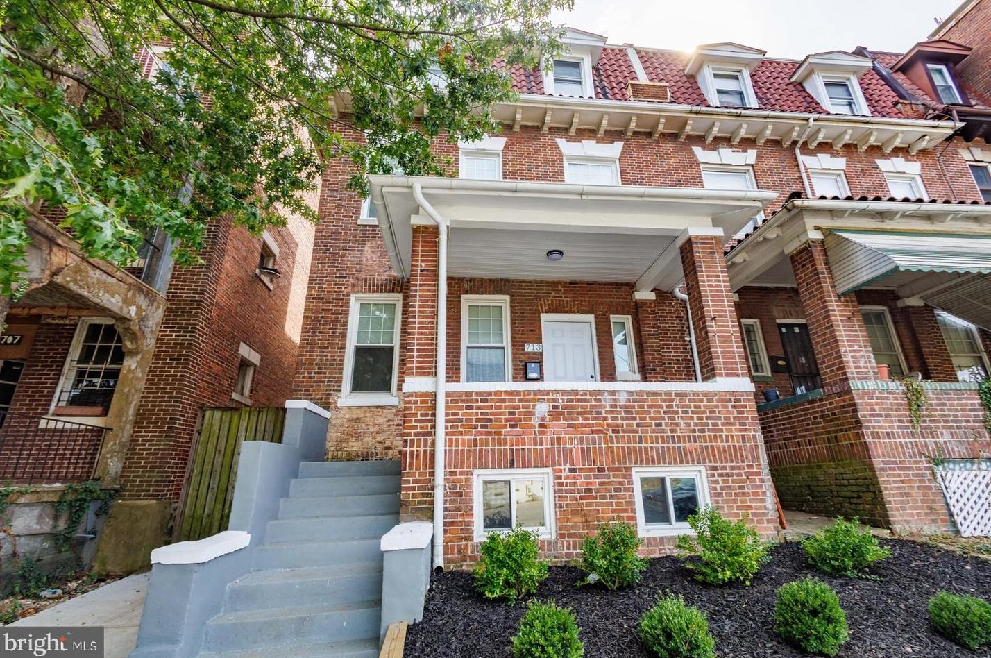 713 Druid Park Lake Dr, Baltimore, MD 21217-4703