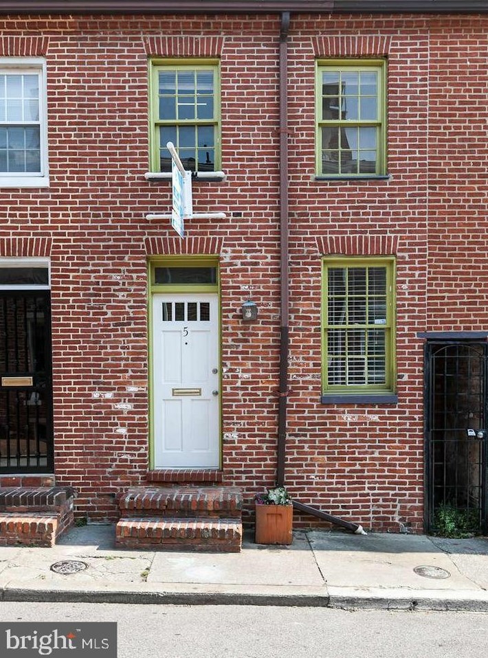 5 Hamburg St, Baltimore, MD 21230-4009