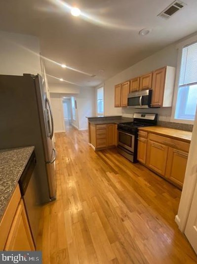 111 Wolfe St, Baltimore MD  21231-1915 exterior