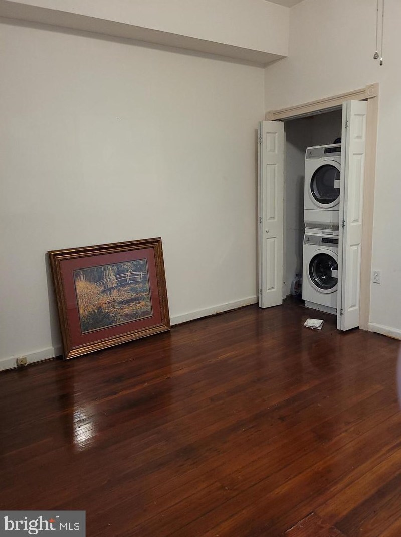 111 Wolfe St, Baltimore MD  21231-1915 exterior