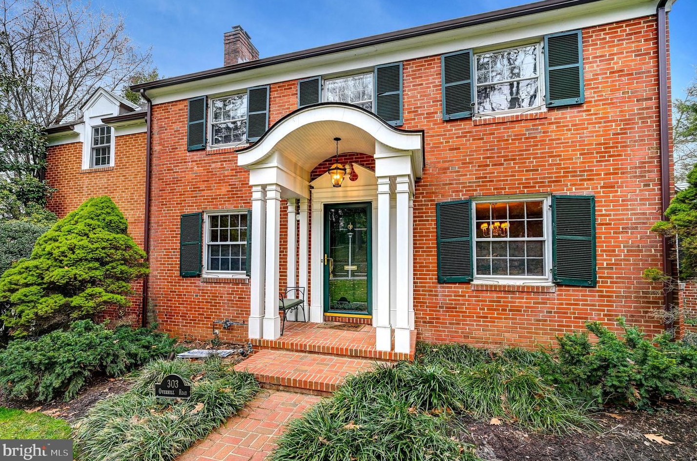 303 Overhill Rd, Baltimore, MD 21210-2905
