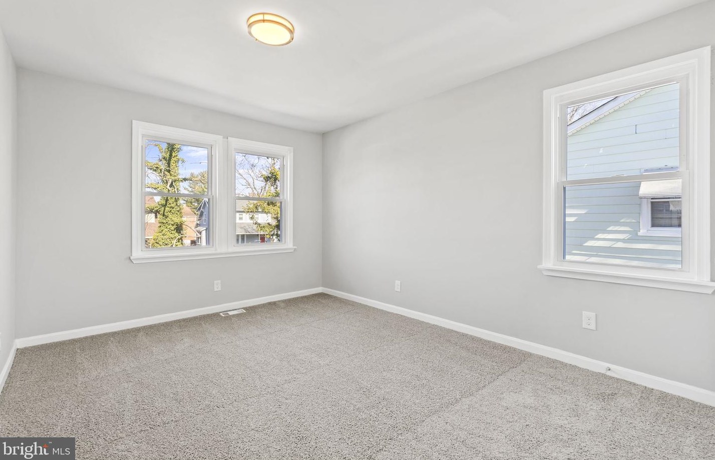 2733 Cylburn Ave, Baltimore MD  21215-5319 exterior