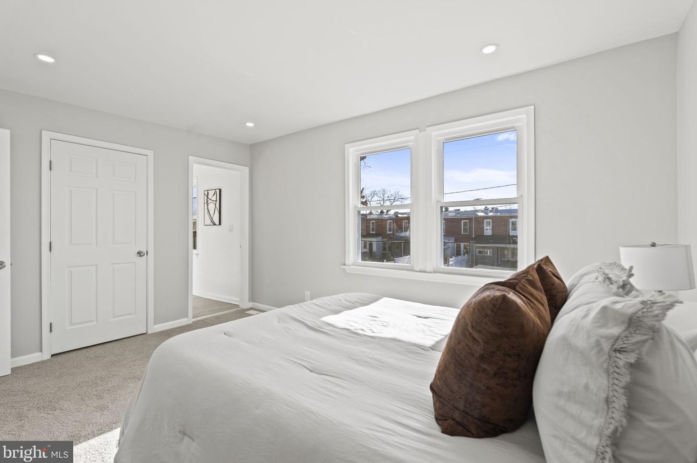 2733 Cylburn Ave, Baltimore MD  21215-5319 exterior