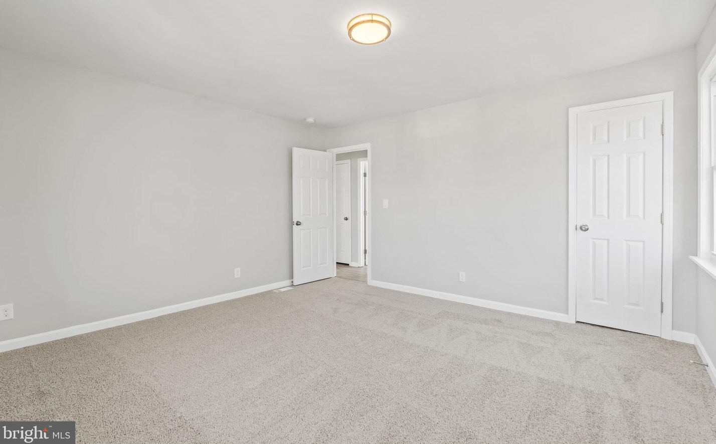 2733 Cylburn Ave, Baltimore MD  21215-5319 exterior