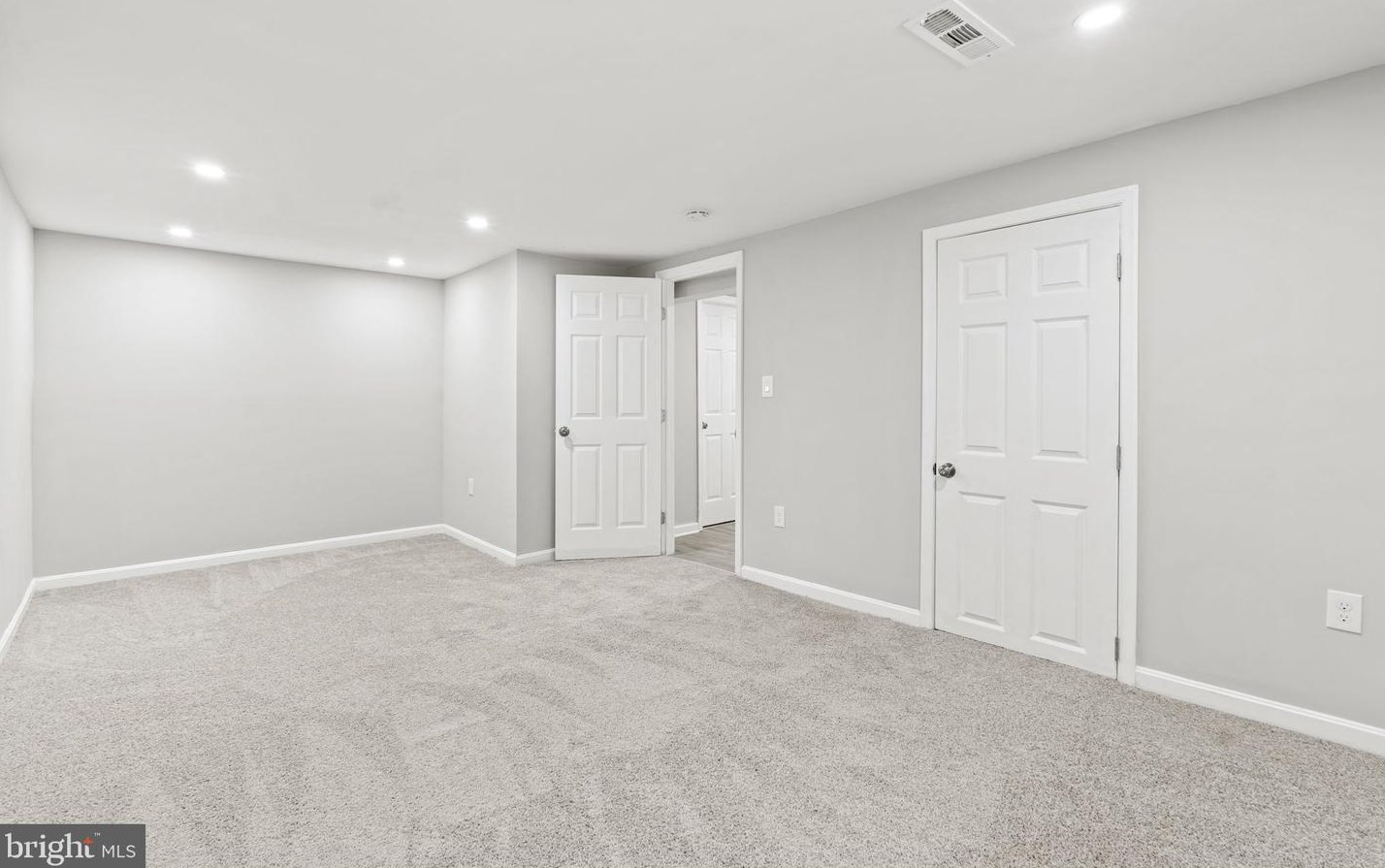 2733 Cylburn Ave, Baltimore MD  21215-5319 exterior