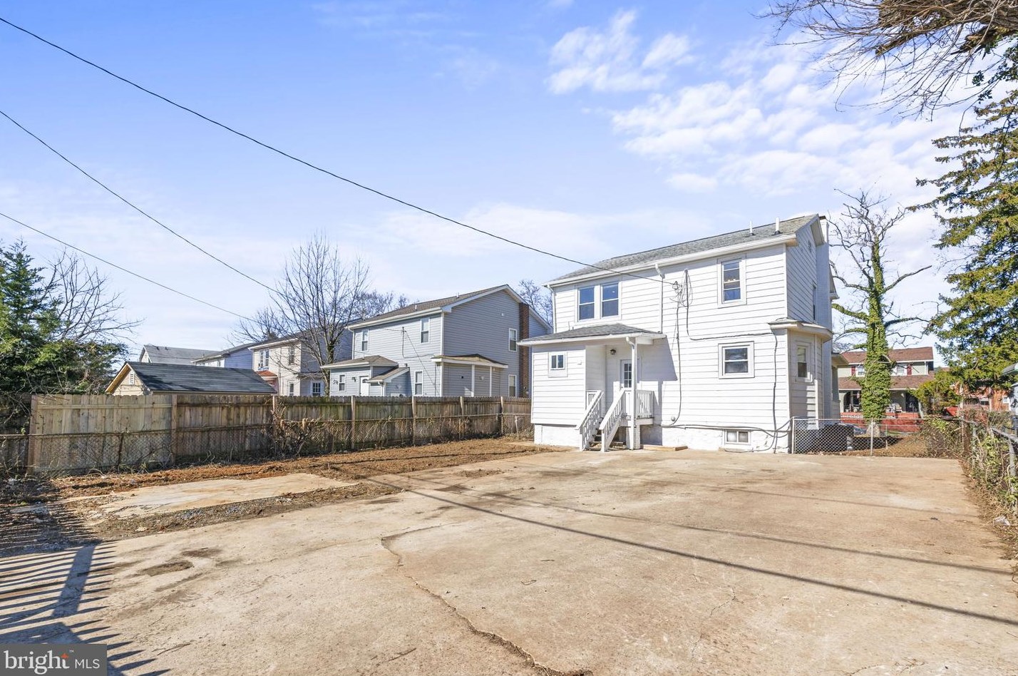 2733 Cylburn Ave, Baltimore MD  21215-5319 exterior