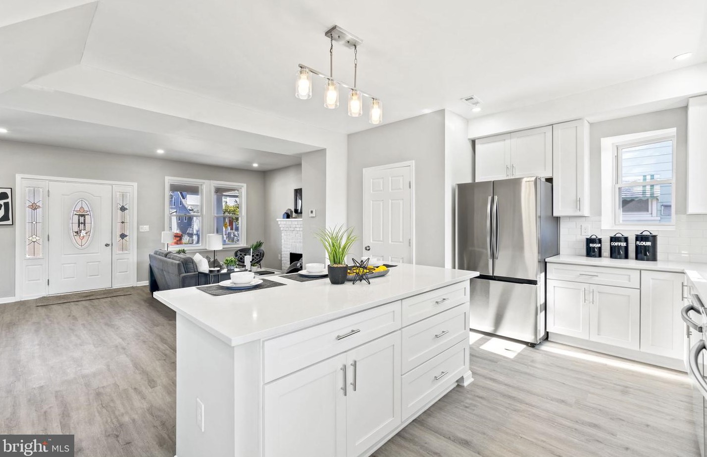 2733 Cylburn Ave, Baltimore MD  21215-5319 exterior