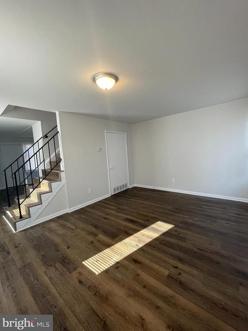 4721 Navarro Ave, Baltimore, MD 21215