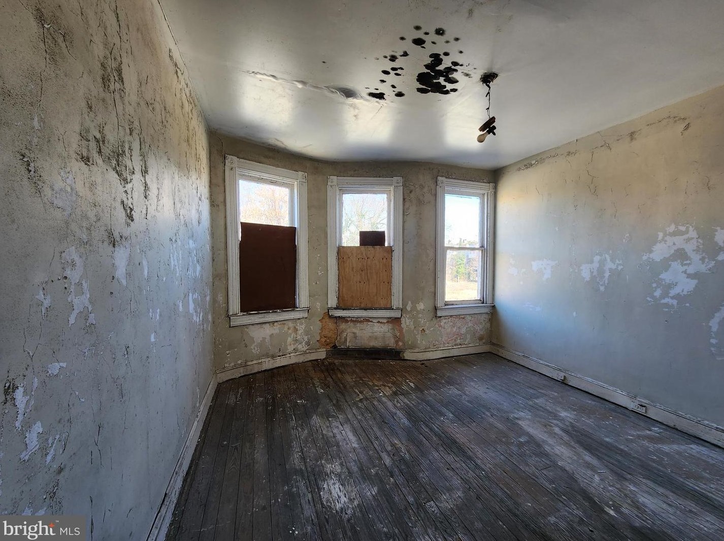 1727 Westwood Ave, Baltimore MD 21217-1145 exterior