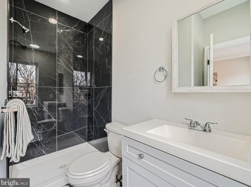 3135 Gwynns Falls Pkwy, Baltimore MD  21216-2723 exterior